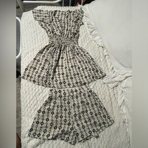 L-V 2 piece outfit Small